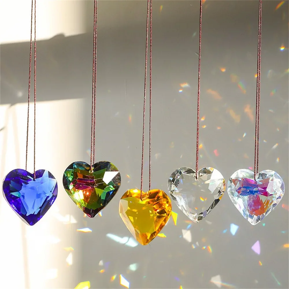 Hanging Heart Crystal Suncatcher Prism Pendant Crafts for Home Office Garden Decor Rainbow Maker Window Pendant Gift Car Charm